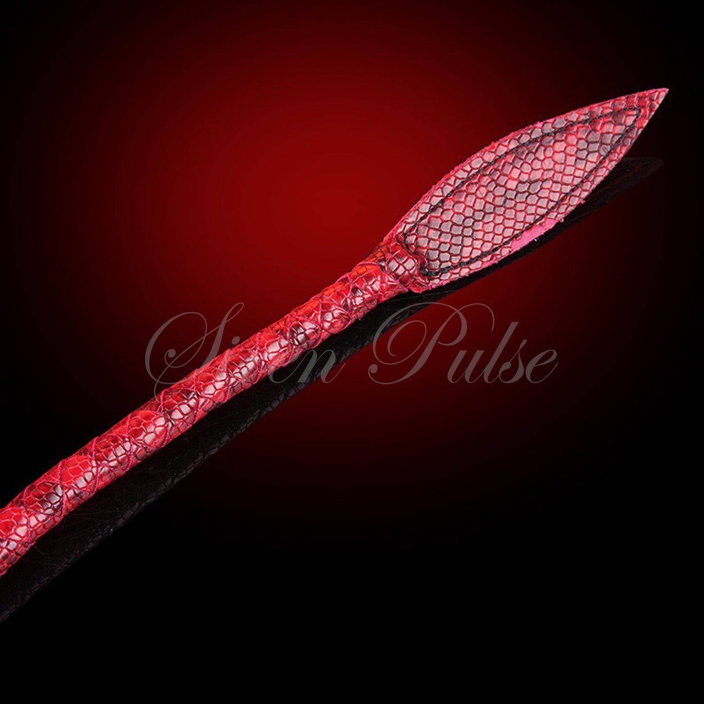 SIREN LASH™ CRIMSON BOA WHIP