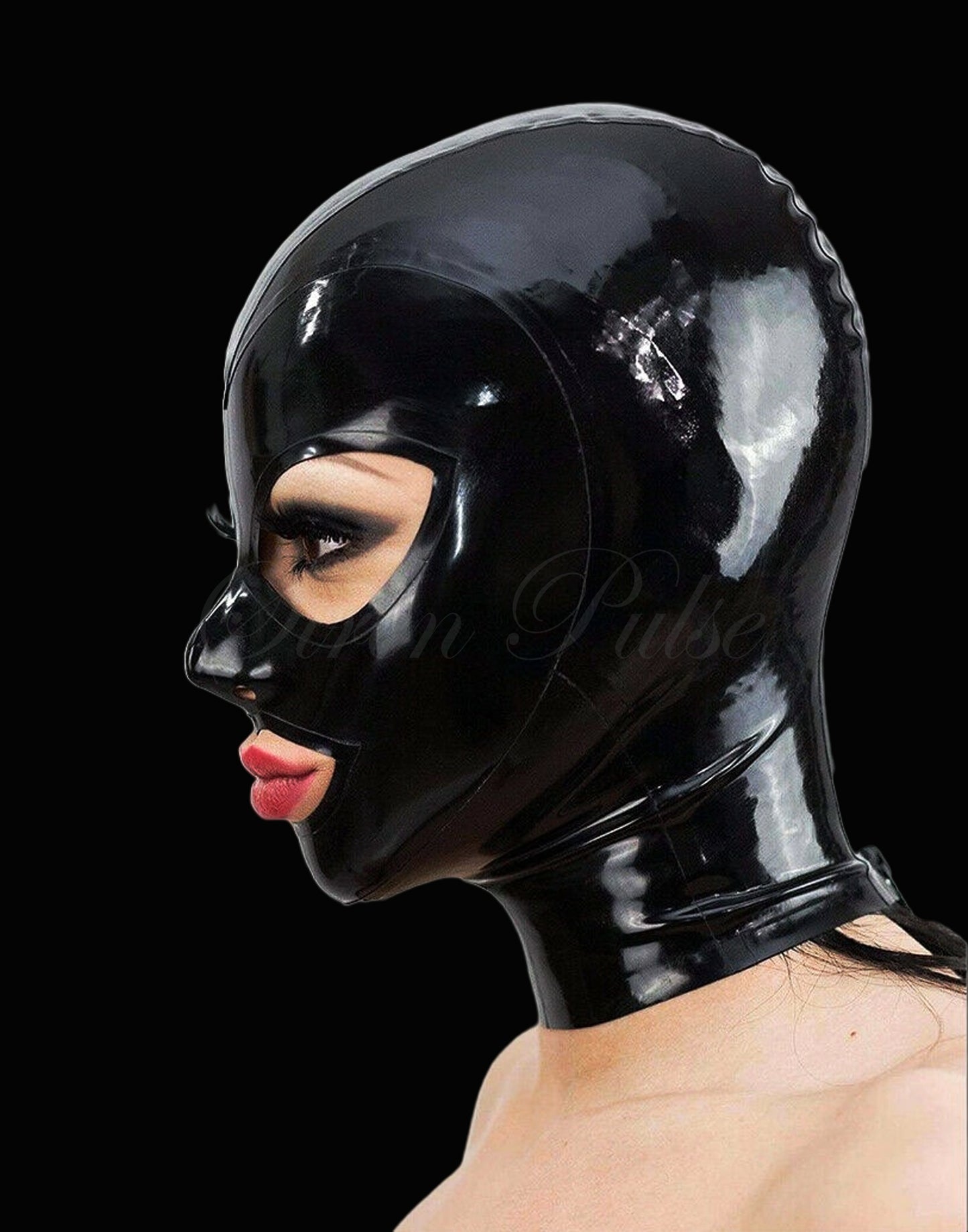 RITUAL SKIN™ LATEX HOOD