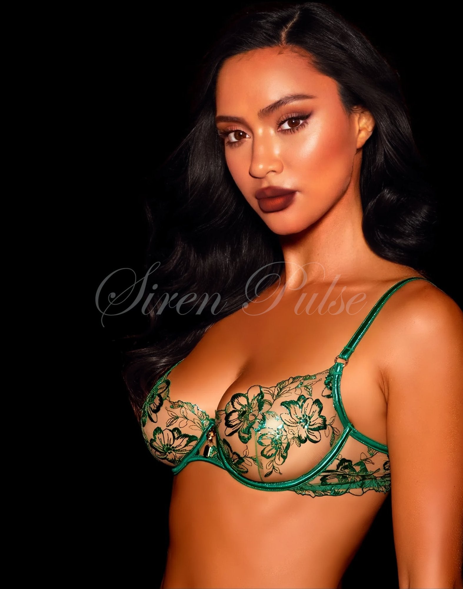 Siren Pulse Part My Seductive Forest Green Lingerie Set: see-through lace, perfect for a sexy holiday Christmas look.